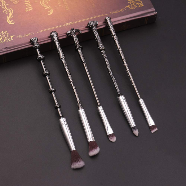 Hogwarts-inspired Enchanted Wand Makeup Brush Set – 5-Piece for Foundation Blending Blush Concealer Eyebrow Face Powder - Image 2